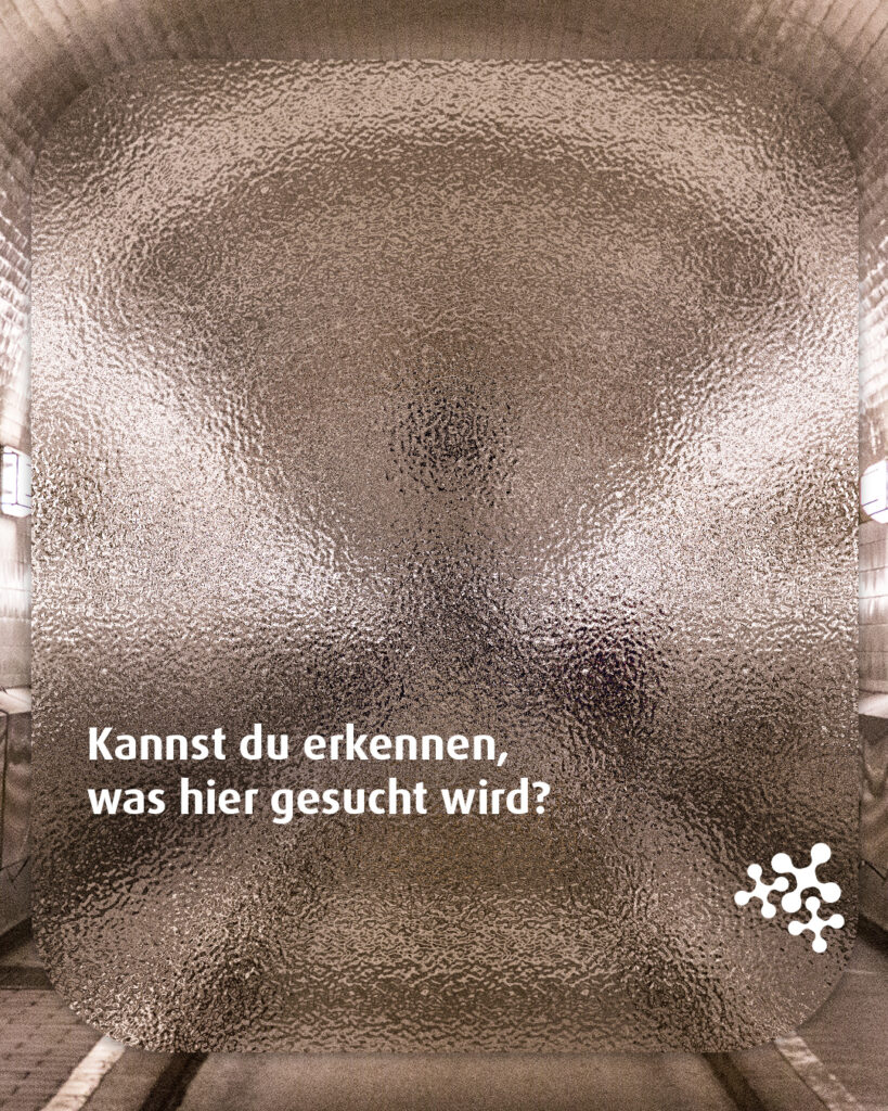 Hier suchen wir eine Sehenswürdigkeit, die ganze 426,5 Meter lang ist! Hast du schon eine Ahnung, was es sein könnte? Schreib doch deine Vermutung in die Kommentare! 💬
Bild © Tony Webster from Portland, Oregon, United States, CC BY 2.0, via Wikimedia Commons
