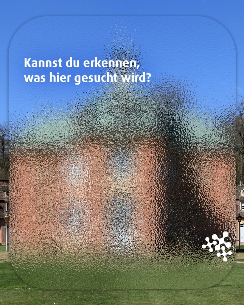 Das klingt doch mal nach nem spannenden Ausflugsziel, oder? ​😲​ 🌪️​ Man stelle sich das Ganze aus der Vogelperspektive vor … 🦅⁠
⁠
Weißt du, was wir hier heute versteckt haben? 🫣​⁠
⁠
Schreib es uns in die Kommentare! ✍️​⁠
⁠
Bild © Frank Vincentz, CC BY-SA 3.0, via Wikimedia Commons