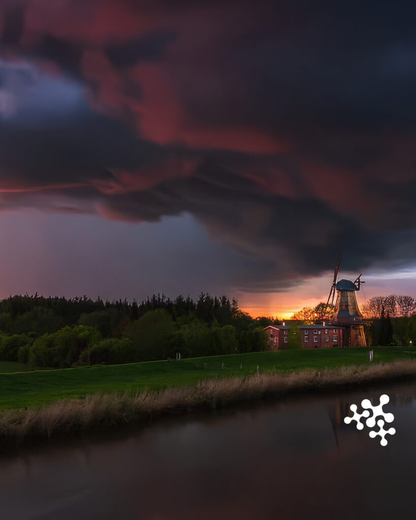 Was für ein atemberaubender Himmel über Hechthausen! ✨ 🤩
Danke dir, liebe @ewelinapop_photography, fürs Festhalten und Teilen dieser magischen Stimmung! 📸